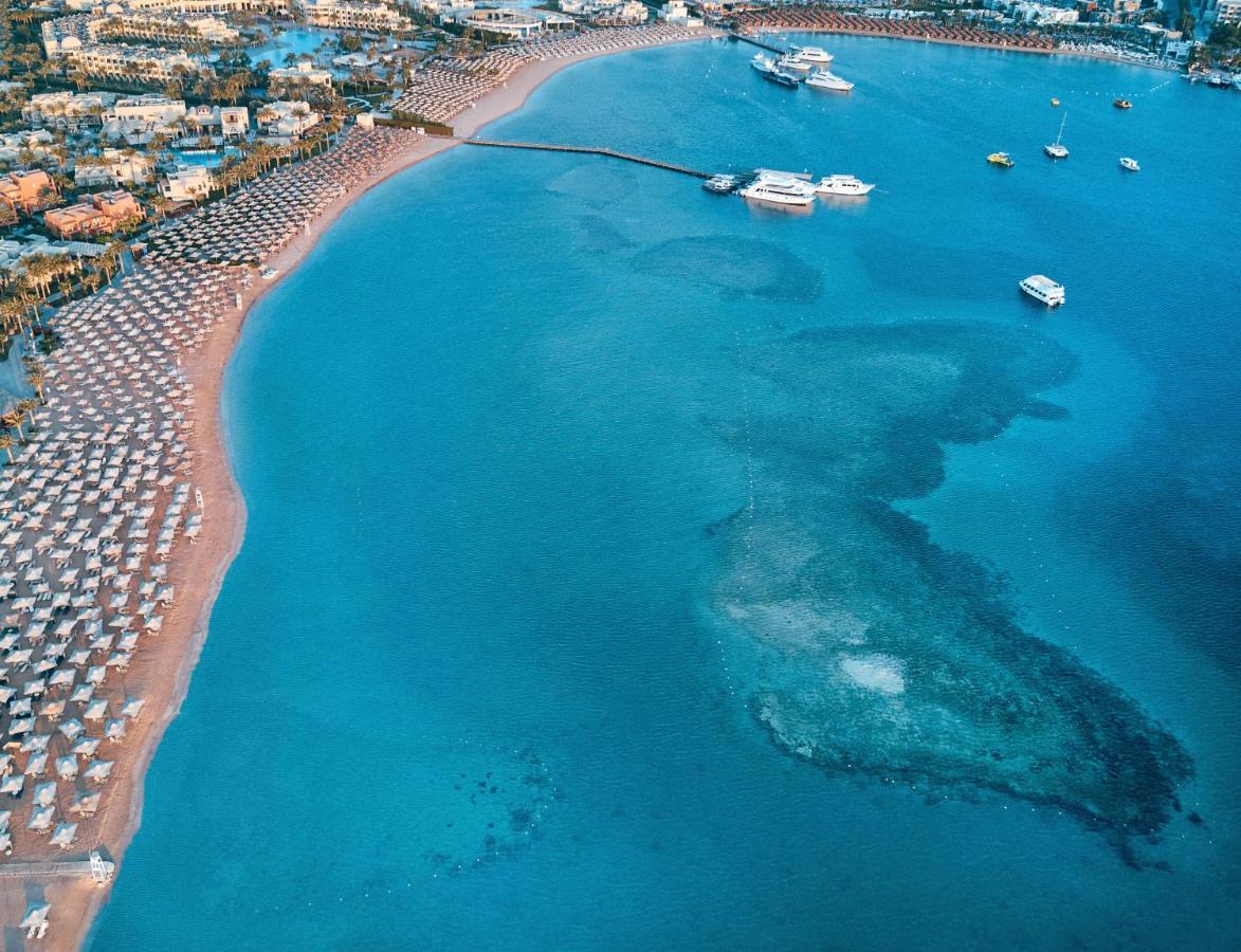 Jaz Makadi Saraya Resort Hurghada Exterior photo Aerial view of the bay